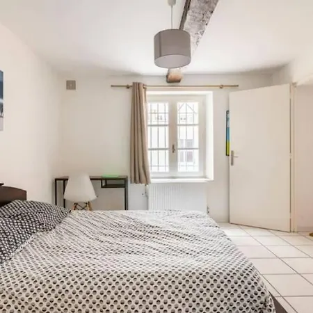 Cosy Maison De 100m2 - Tout Equipee Et Calme Lejlighed
